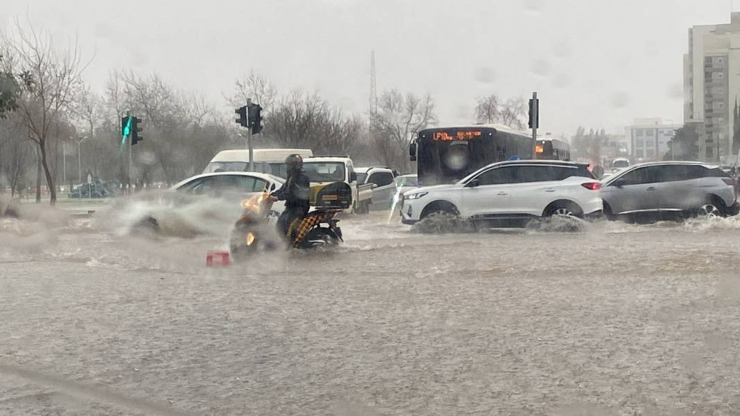 Seralar hayalet gibi uçtu! Pencereden bakan Antalyalılar gözlerine inanamadı - Resim: 60